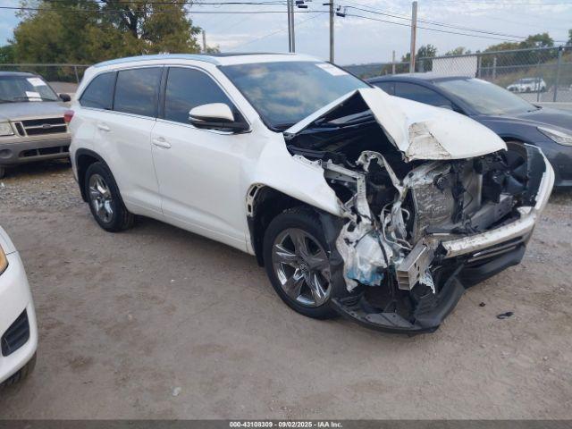  Salvage Toyota Highlander