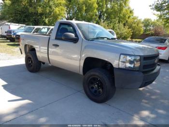  Salvage Chevrolet Silverado 1500