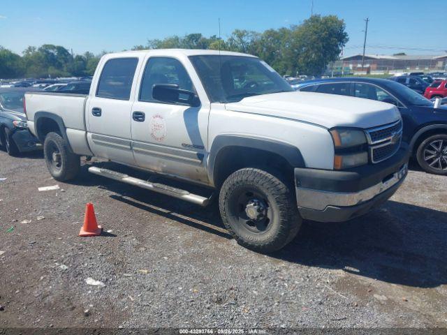 Salvage Chevrolet Silverado 2500