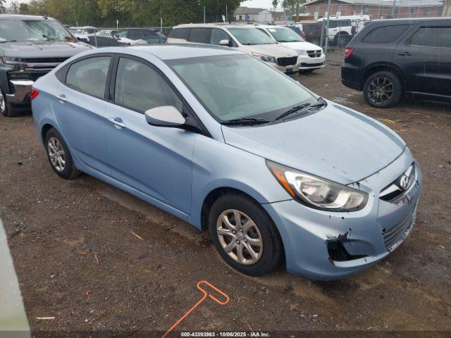  Salvage Hyundai ACCENT