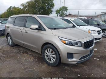  Salvage Kia Sedona