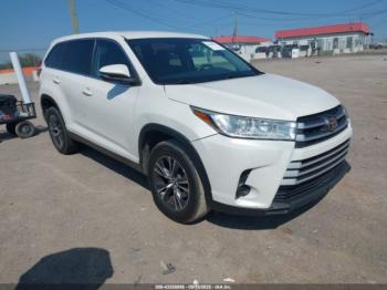  Salvage Toyota Highlander