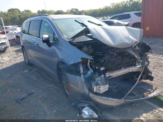  Salvage Chrysler Voyager