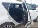 Kia Soul + Image 8