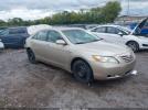 Toyota Camry Le Image 3