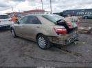 Toyota Camry Le Image 16