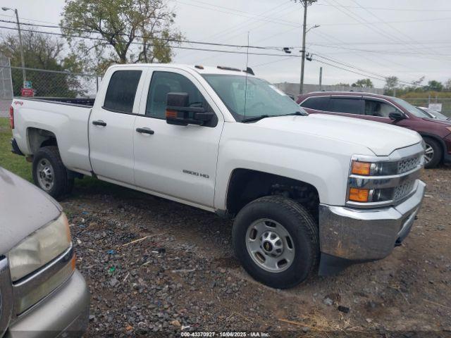  Salvage Chevrolet Silverado 2500