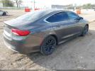 Chrysler 200 Limited Image 8