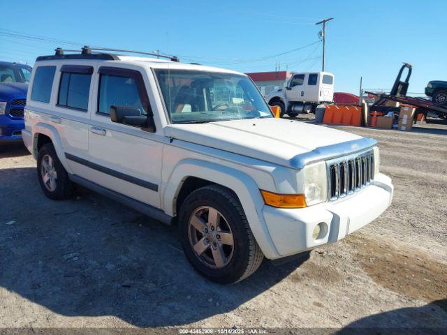  Salvage Jeep Commander