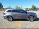 Toyota Highlander Xle Image 8