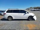 Toyota Sienna Le 8 Passenger Image 2