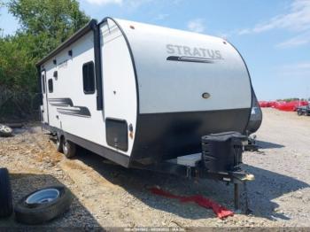  Salvage Venture Travel Trailer