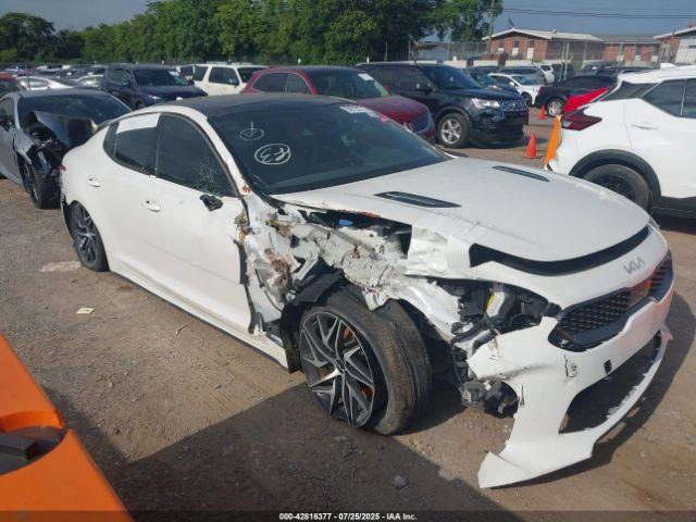  Salvage Kia Stinger