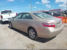 Toyota Camry Le Image 4