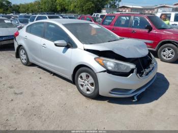  Salvage Kia Forte