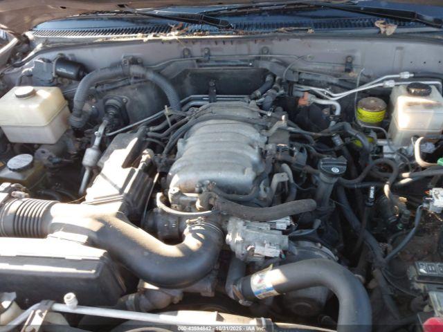 Lexus LX 470 Image 9