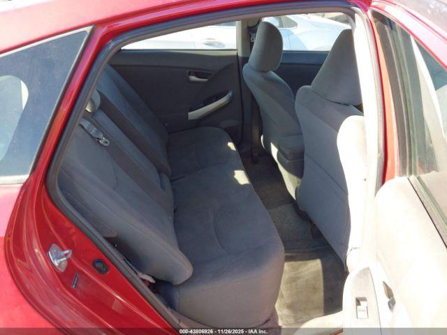 Toyota Prius Two Image 3