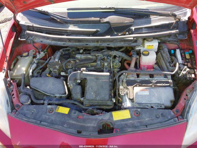 Toyota Prius Two Image 11