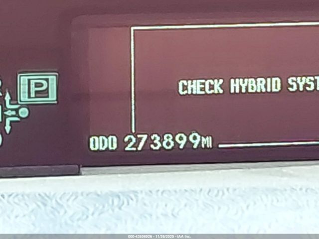 Toyota Prius Two Image 12