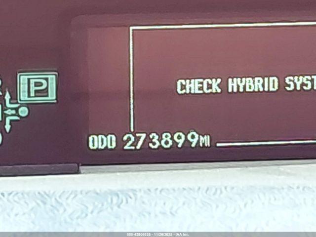 Toyota Prius Two Image 12