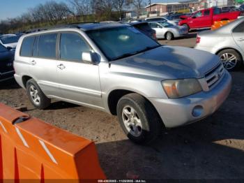  Salvage Toyota Highlander