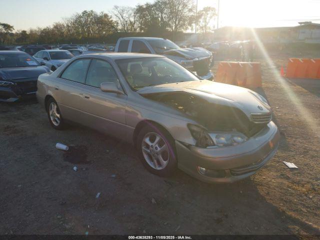  Salvage Lexus Es