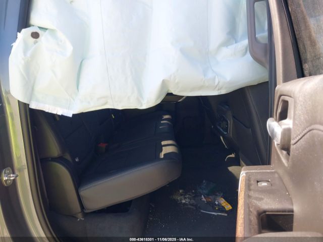 GMC Sierra 1500 4wd  Short Box Denali Image 7