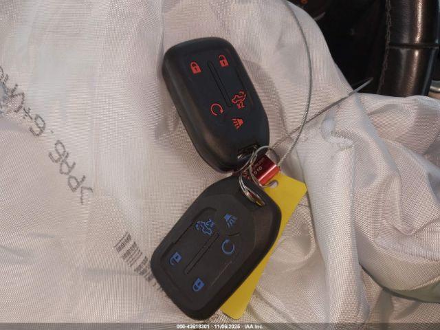 GMC Sierra 1500 4wd  Short Box Denali Image 3