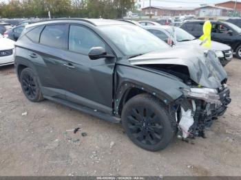  Salvage Hyundai TUCSON