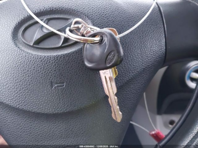 Hyundai ACCENT Gs Image 6