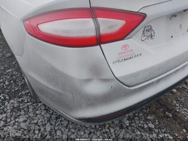 Ford Fusion Se Image 11