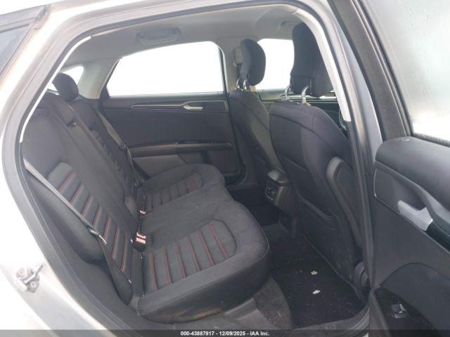 Ford Fusion Se Image 7