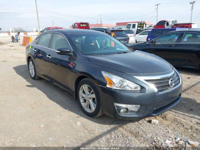  Salvage Nissan Altima