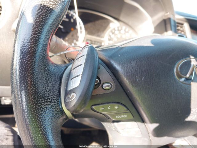 INFINITI JX35 Image 10