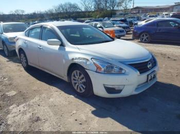  Salvage Nissan Altima