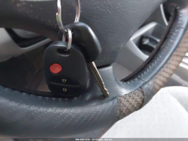 Toyota Tacoma Prerunner V6 Image 2