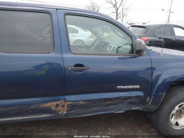 Toyota Tacoma Prerunner V6 Image 16