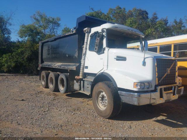  Salvage Volvo Vhd