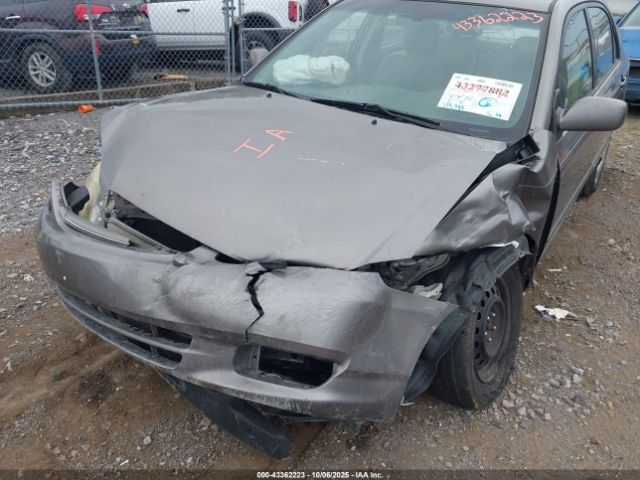 Toyota Corolla Le Image 8