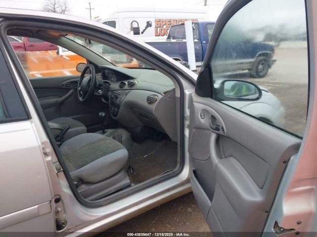 Ford Focus Se Image 11