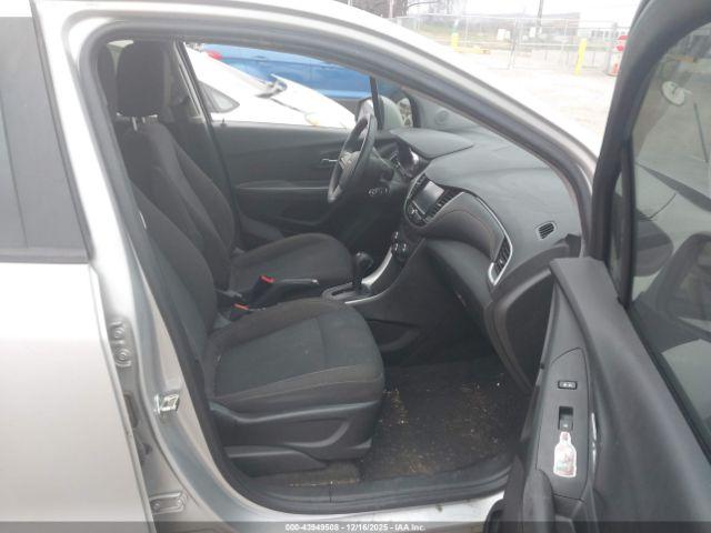 Chevrolet Trax Ls Image 11