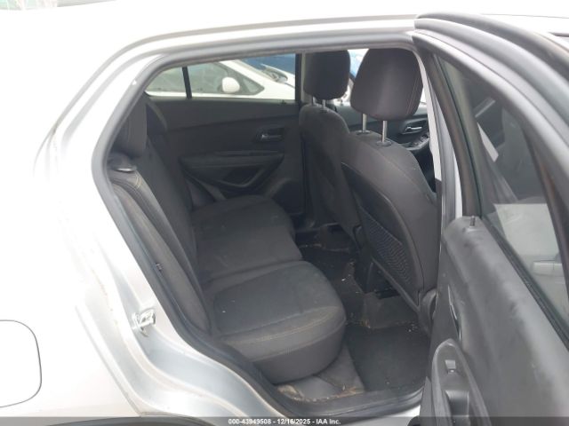 Chevrolet Trax Ls Image 5