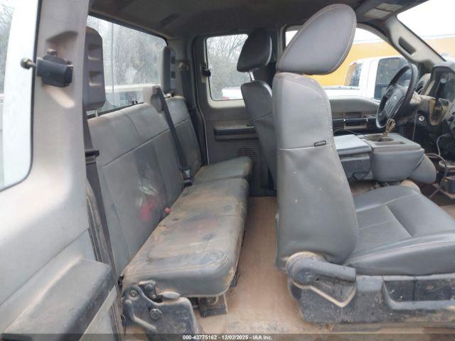 Ford F-350 Xl Image 10