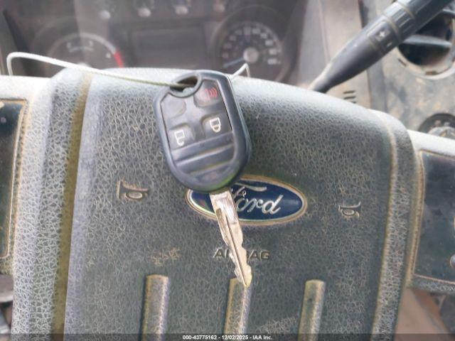 Ford F-350 Xl Image 2