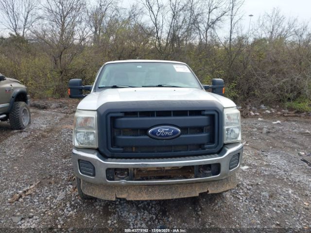 Ford F-350 Xl Image 18