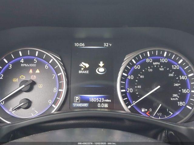 INFINITI Q50 3.0t Premium Image 2