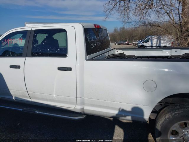 Ram 3500 Big Horn  4x4 8' Box Image 12