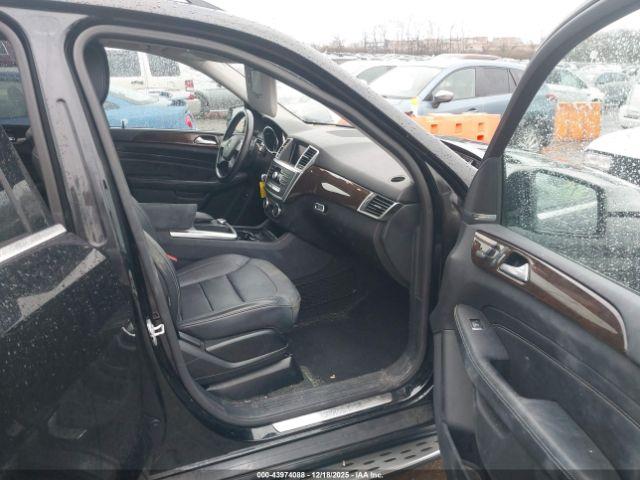 Mercedes-Benz M-Class 4matic Image 5