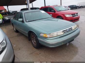  Salvage Ford Crown Victoria