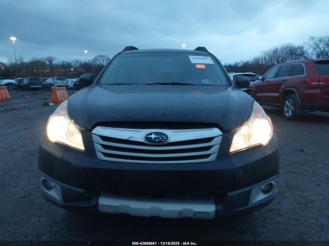Subaru Outback 2.5i Limited Image 6